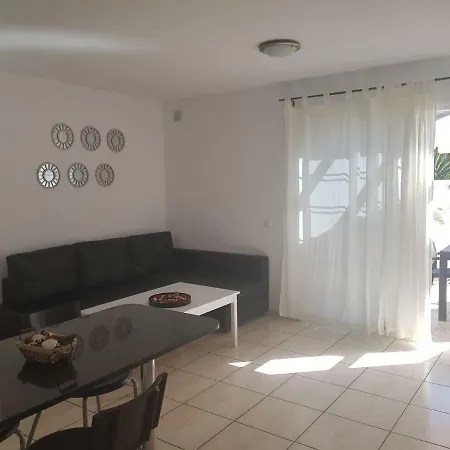 Apartameto Lena 3 Apartment
